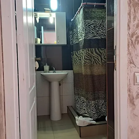 Casa Lara * كونستانتا