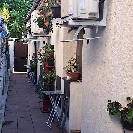 Casa Lara بيت ضيافة كونستانتا