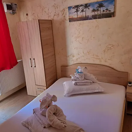 Casa Lara Constanţa